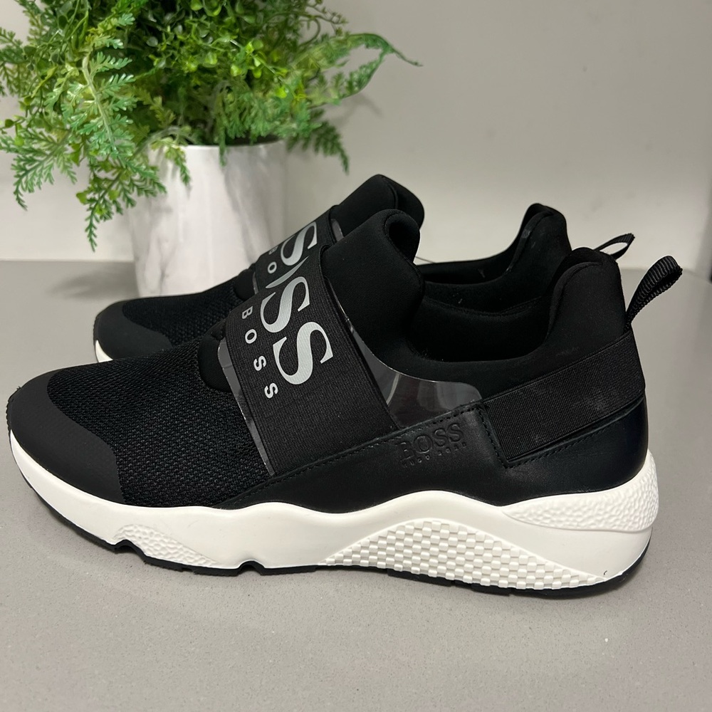 Hugo Boss Men's Black and Silver Slip-On Sneakers